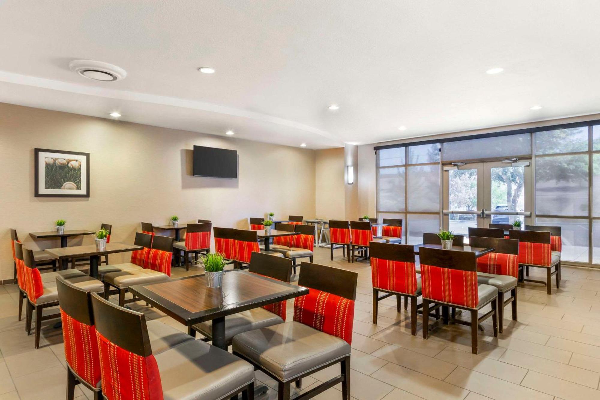 Comfort Suites Glendale - State Farm Stadium Area Exteriér fotografie